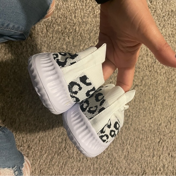 Brand new Casual sneaker/shoes - Picture 7 of 9